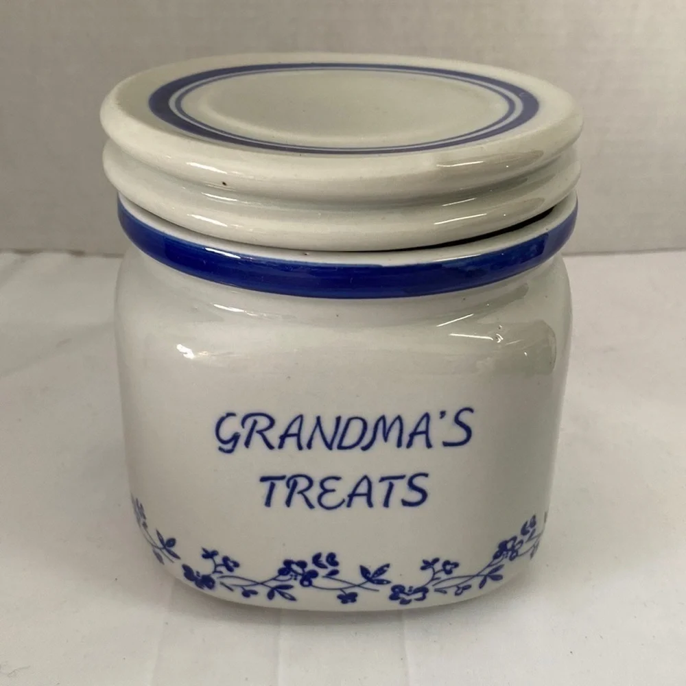 Lillen Vernon “Grandma’s Treats” Jar (EN)